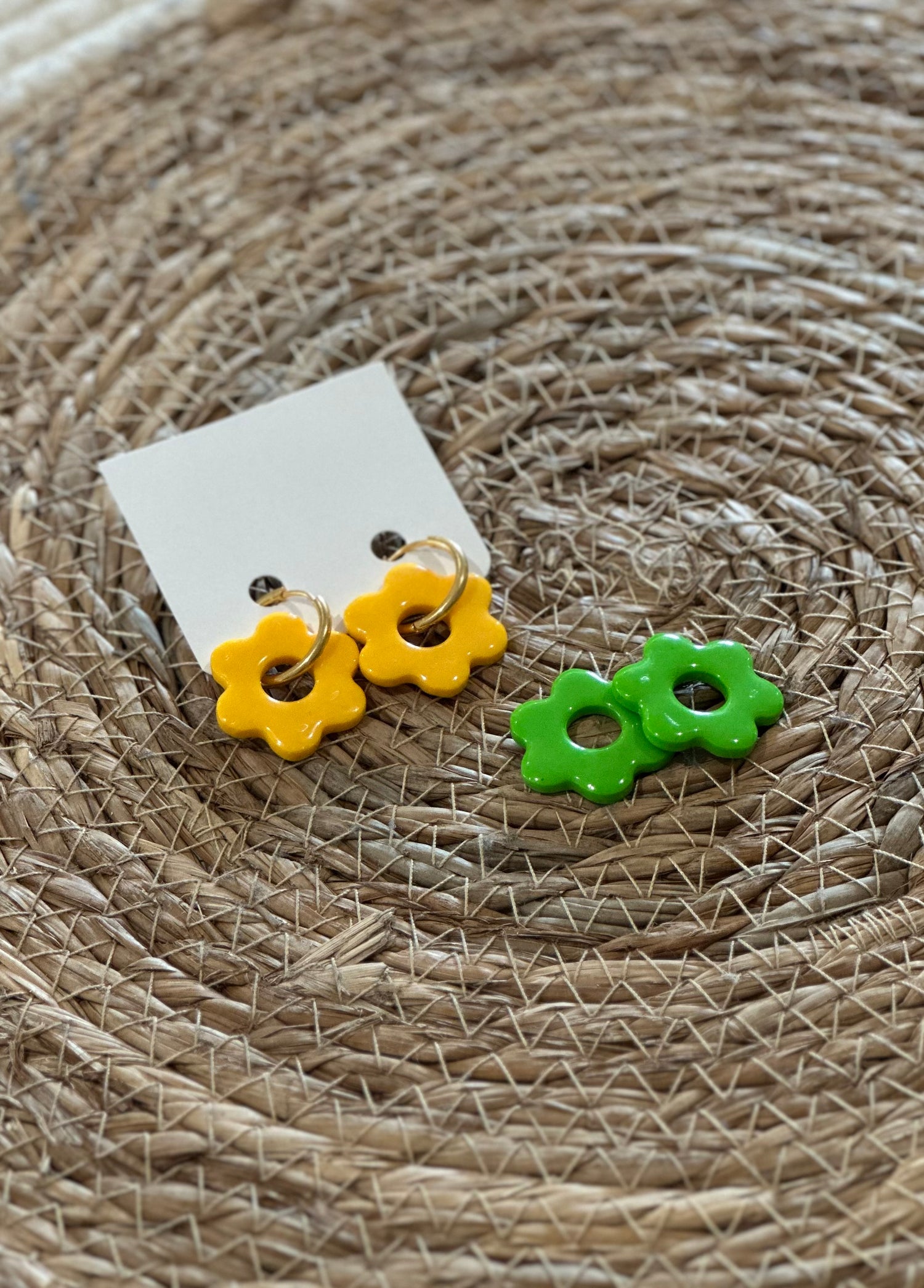 BOUCLES D’OREILLES